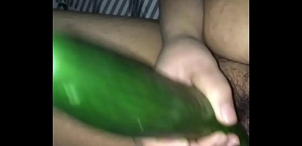  Indian desi housewife puts 14inch cucumber up her pussy!!